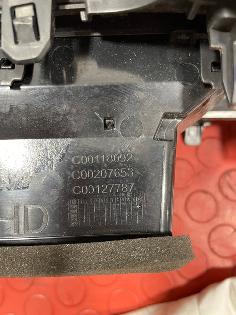 Saic Maxus Deliver 9 DASHBOARD SWITCHES/CENTER AIR VENTILATION 2.0 2021-2024 P/N C00254995 / C00118087 / C00118092