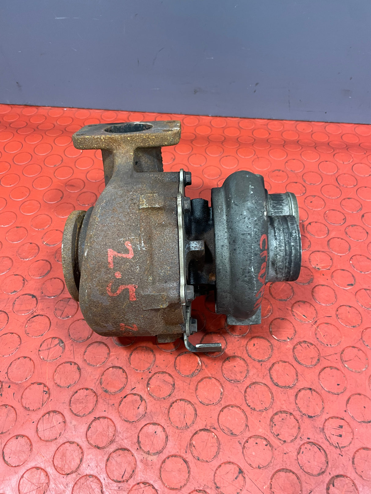 Volkswagen Crafter TURBOCHARGER (w/o Actuator / has play on Impeller / Spares or Repairs) 2.5TDI 2007 P/N 076145701R