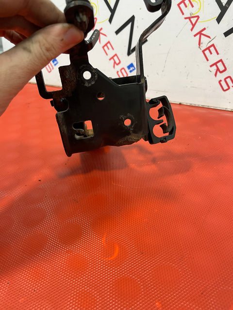 Peugeot Partner/Citroen Berlingo ENGINE WIRING MOUNT P/N 9665162580