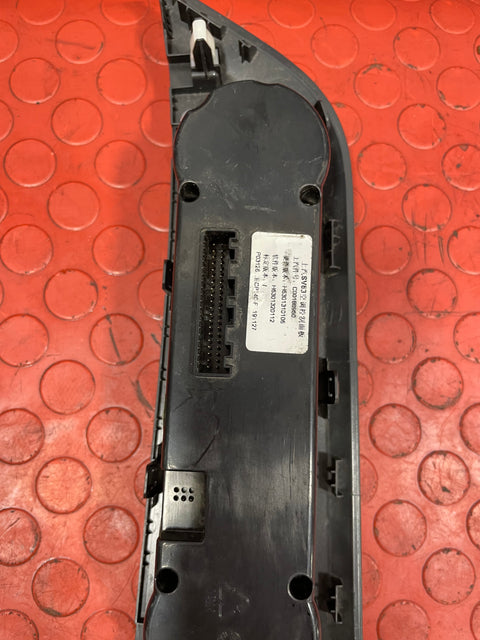 Saic Maxus Deliver 9 AIR CONDITIONING HEATER CLIMATE CONTROL SWITCH 2.0 2021-2024 P/N C00188950