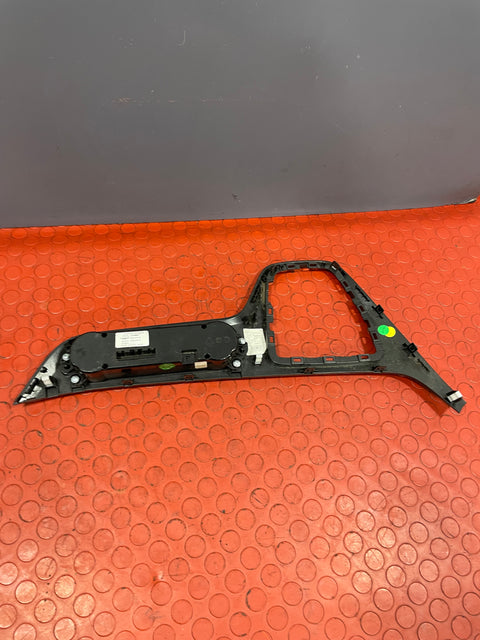 Saic Maxus Deliver 9 AIR CONDITIONING HEATER CLIMATE CONTROL SWITCH 2.0 2021-2024 P/N C00188950