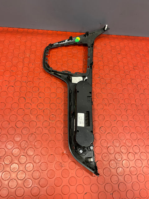 Saic Maxus Deliver 9 AIR CONDITIONING HEATER CLIMATE CONTROL SWITCH 2.0 2021-2024 P/N C00188950