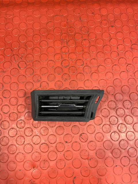 Saic Maxus Deliver 9 DASHBOARD AIR VENTILATION RIGHT SIDE 2.0 2021-2024 P/N C00127786