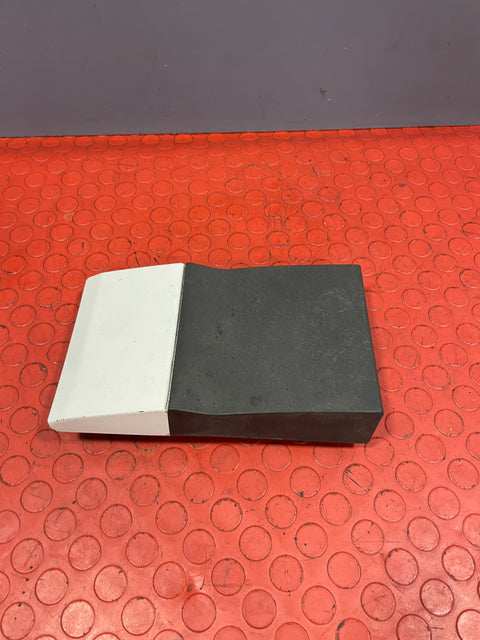 Saic Maxus Deliver 9 MOULDING TRIM LOWER RIGHT SIDE 2.0 2021-2024 P/N C00097786