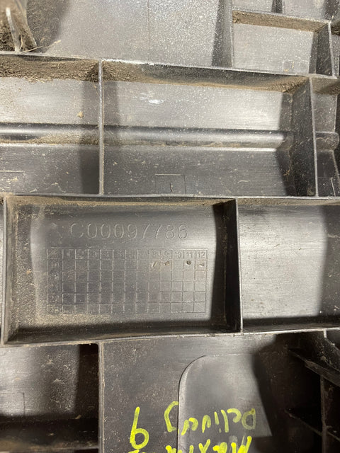 Saic Maxus Deliver 9 MOULDING TRIM LOWER RIGHT SIDE 2.0 2021-2024 P/N C00097786