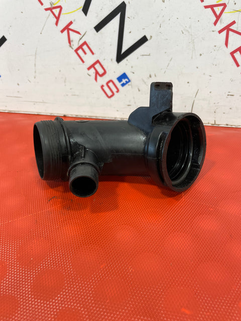 Peugeot Partner/Citroen Berlingo AIR INTAKE HOSE PIPE 1.6hdi 2008-2018 P/N 9801021780