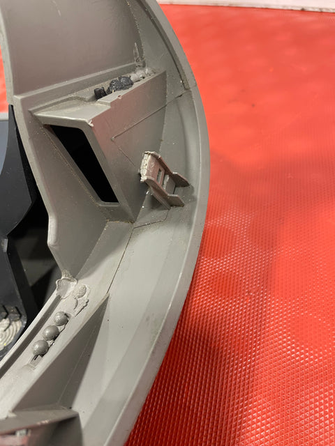 Renault SPEEDOMETER SURROUND TRIM P/N 682400018R