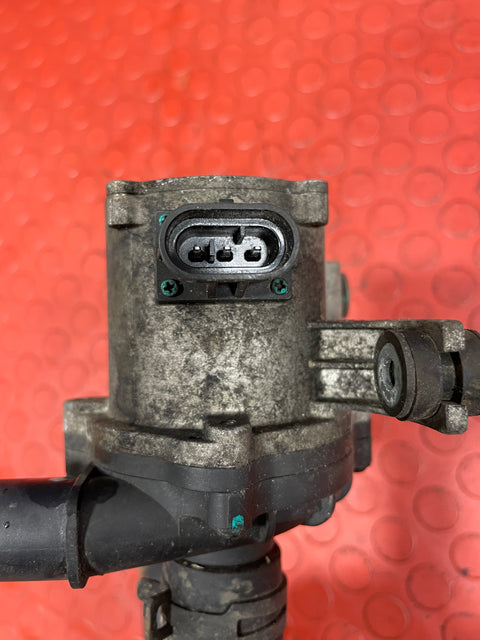 Saic Maxus Deliver 9 ELECTRIC COOLANT PUMP/WATER PUMP WITH HOSE (3 Pin) 2.0 2021-2024 P/N C00074835 / C00075385