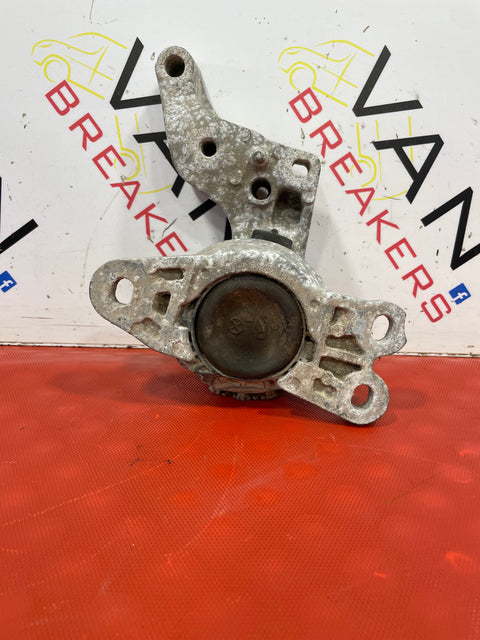 Renault ENGINE MOUNT P/N 112841371R