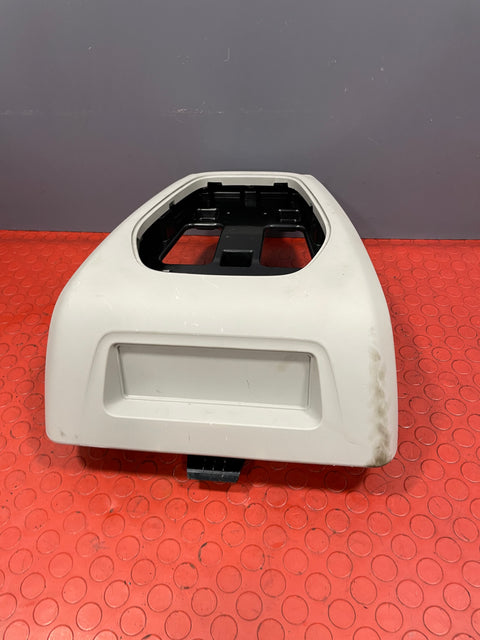 Saic Maxus Deliver 9 CENTER CEILING LIGHT HOUSING 2.0 2021-2024 P/N C00144873