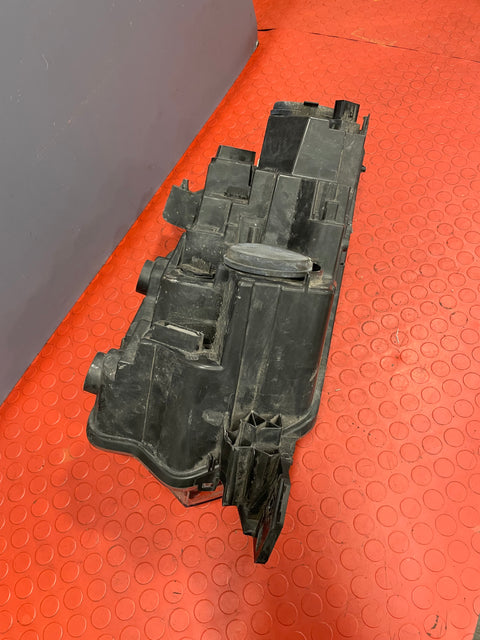 Citroen Berlingo/Peugeot Partner/Vauxhall Combo/Toyota Proace City HEADLIGHT ASSEMBLY Passenger's Side 2019-2024 P/N 9816824180