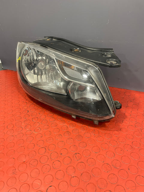 Volkswagen Caddy HEADLIGHT ASSEMBLY Driver's Side (with Scratches please see photos & 1 bulb missing) P/N TYC2012473152