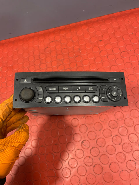 Citroen Berlingo/Peugeot Partner RADIO/CD PLAYER/GPS HEAD UNIT 2008-2016 P/N 98053736XT00