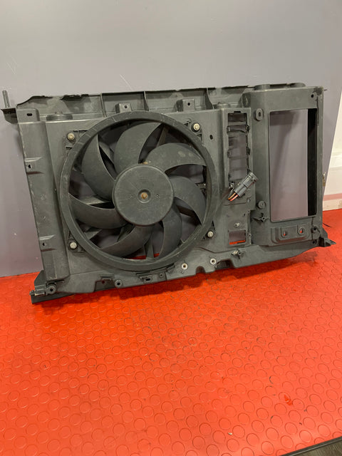 Citroen Berlingo/Peugeot Partner RADIATOR FAN W/ FRAME 1.6 2008-2016 P/N 9682720480 - 1 / FC2010M153277