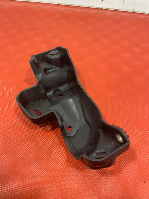 Peugeot Partner Citroen Berlingo WATER PUMP COVER 1.5 2019 - 2023 P/N 9814288880