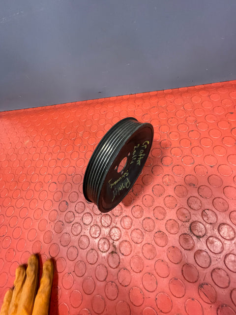 Volkswagen Crafter/Transporter POWER STEERING PUMP PULLEY 2014 P/N 074121031