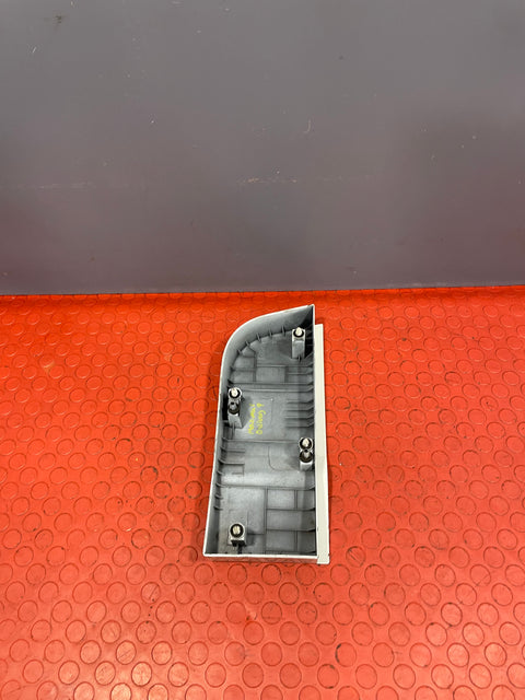 Saic Maxus Deliver 9 MOULDING TRIM Driver's Side 2021-2024 P/N C00097782