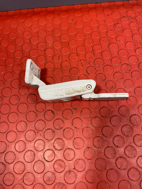 Volkswagen Crafter/Mercedes Benz Sprinter REAR DOOR PANEL HINGE Bottom Driver's Side RH 2016 P/N A9067400737