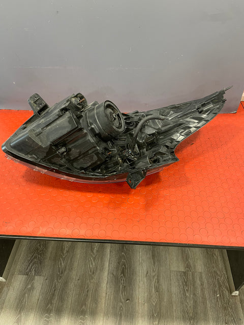 Renault Trafic/Vauxhall Vivaro/Nissan NV300 Primastar HEADLIGHT ASSEMBLY DEPO (with Visible Scratches) Driver's Side 2014-2019 P/N 084421185R