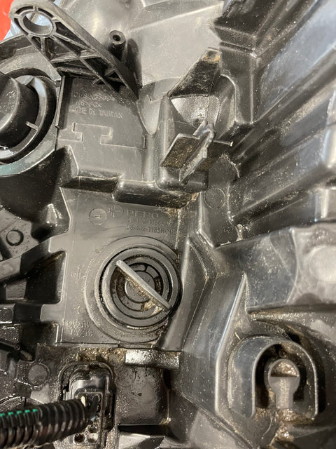 Renault Trafic/Vauxhall Vivaro/Nissan NV300 Primastar HEADLIGHT ASSEMBLY DEPO (with Visible Scratches) Driver's Side 2014-2019 P/N 084421185R