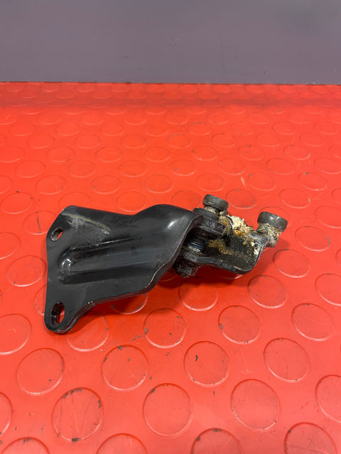 Ford Transit Mk6/7 PASSENGER SIDE SLIDING DOOR TOP ROLLER P/N YC15V25028AF