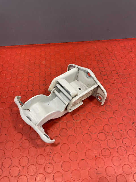 Renault Trafic/Vauxhall Vivaro REAR DOOR UPPER HINGE (White) 2014-2019 P/N 904006707R - 1