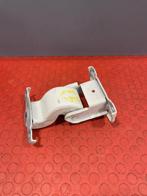 Renault Trafic/Vauxhall Vivaro REAR DOOR UPPER HINGE (White) 2014-2019 P/N 904006707R - 1