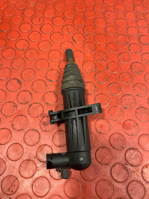 Fiat Ducato/Peugeot Boxer/Citroen Relay CLUTCH MASTER CYLINDER 2008-2016 P/N 55196193