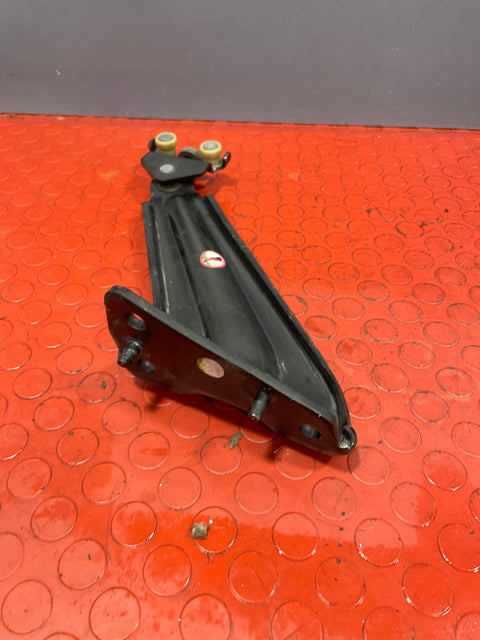 Citroen Berlingo/Peugeot Partner/Vauxhall Combo/Toyota Proace City SLIDING DOOR RUNNER HINGE Passenger's Side P/N 9816965980