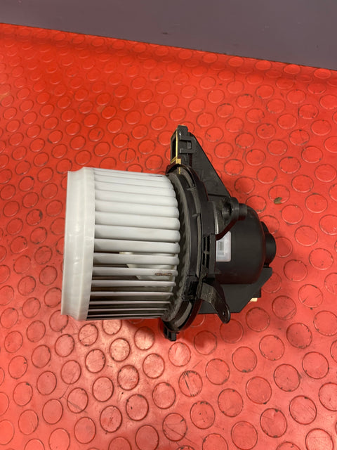 Peugeot Partner/Citroen Berlingo/Vauxhall Combo/Toyota Proace City HEATER BLOWER MOTOR & FAN 2019-2024 P/N 5P1330400