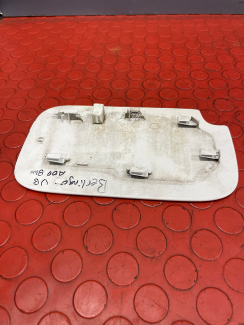 Citroen Berlingo/Peugeot Partner FUEL DOOR COVER/FUEL FILLER FLAP ( White/Diesel Sticker ) 2008-2018 P/N 9680449680 - 5