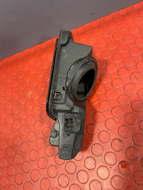 Citroen Dispatch/Peugeot Partner/Vauxhall Vivaro/Toyota Proace/Fiat Scudo FUEL COVER DOOR/FUEL FILLER CAP (BLACK) 2016-2024 P/N 9808725080