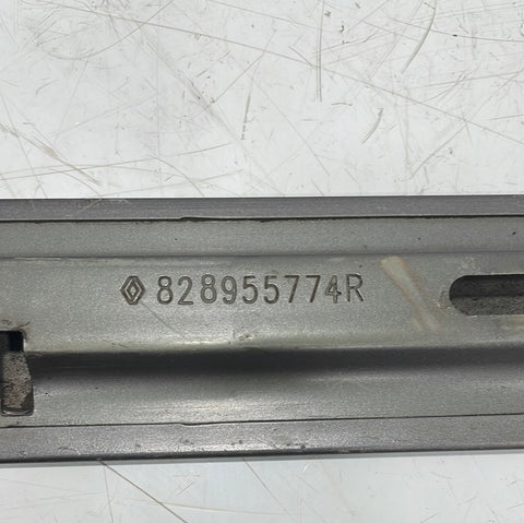 Renault Trafic/ Vauxhall Vivaro LEFT N/S SLIDING DOOR GUIDE RAIL COVER GREY 2014-2019 P/N 93867614