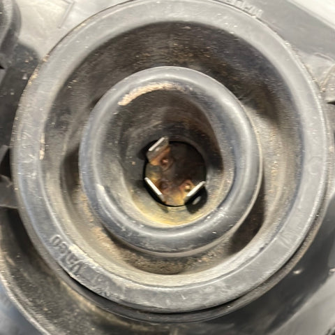 Vauxhall Vivaro/Nissan Primastar/Renault Trafic PASSENGER SIDE HEADLIGHT 2006-2014 P/N 93859833