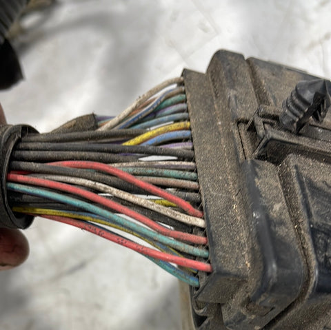 Ford Transit ENGINE BAY FUSE BOX WITH WIRING AND BRACKET 2.0tdci P/N GK3T9K499FBC