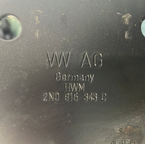 2018 Volkswagen Transporter battery tray