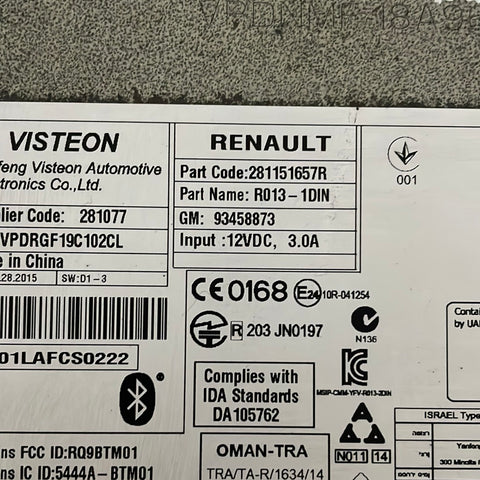 Renault Trafic/Vauxhall Vivaro USB/RADIO HEAD UNIT 2015 P/N 281151657R