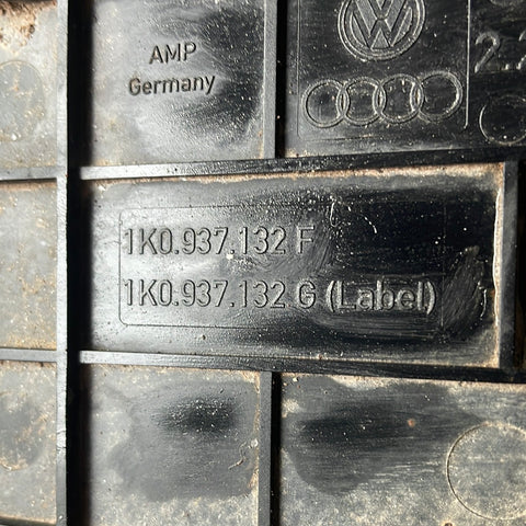 2015 Volkswagen Transporter/Crafter Fuse Box Cover