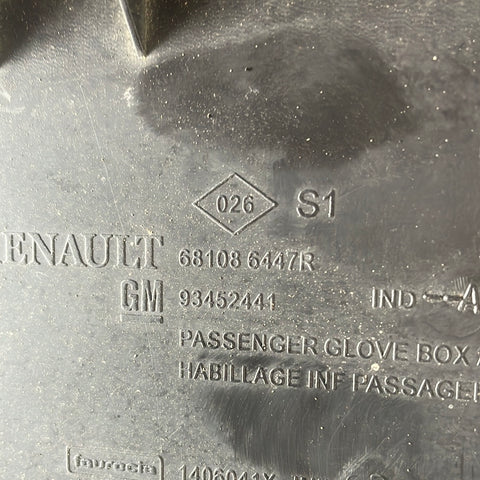 2016 Renault Trafic Glovebox
