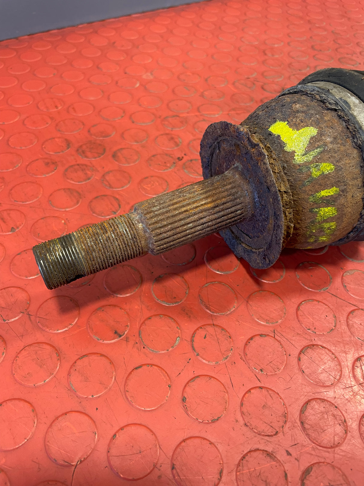 Nissan Navara D40 DRAVESHAFT Front Left/Right 2.5 2005-2015 P/N 39100EB310