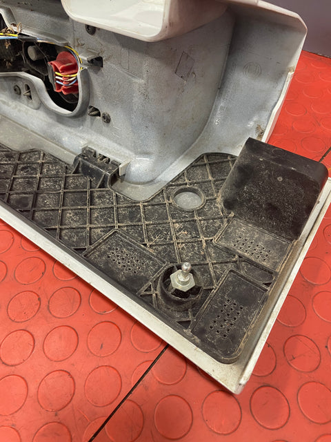 Vauxhall Vivaro/Renault Trafic II/Nv300 Primastar REAR TAILLIGHT ASSEMBLY Drivers Side White 2014-2019 P/N 265A60118P - 1