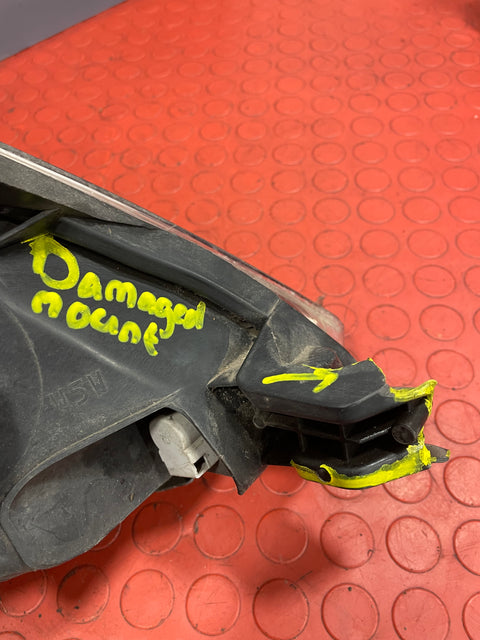 Citroen Dispatch/Peugeot Expert PASSENGER SIDE HEADLIGHT 2011-2016 P/N 89902607 - 3