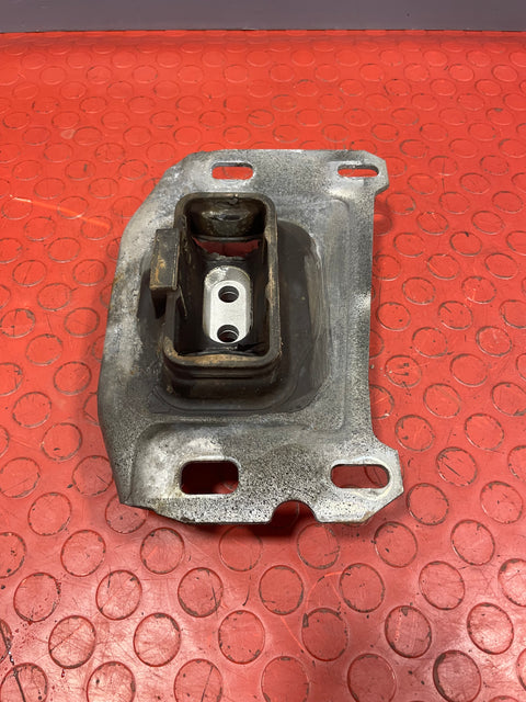 Citroen Berlingo/Peugeot Partner/Vauxhall Combo/Toyota Proace City GEARBOX MOUNTING 2019-2024 P/N 9673768480