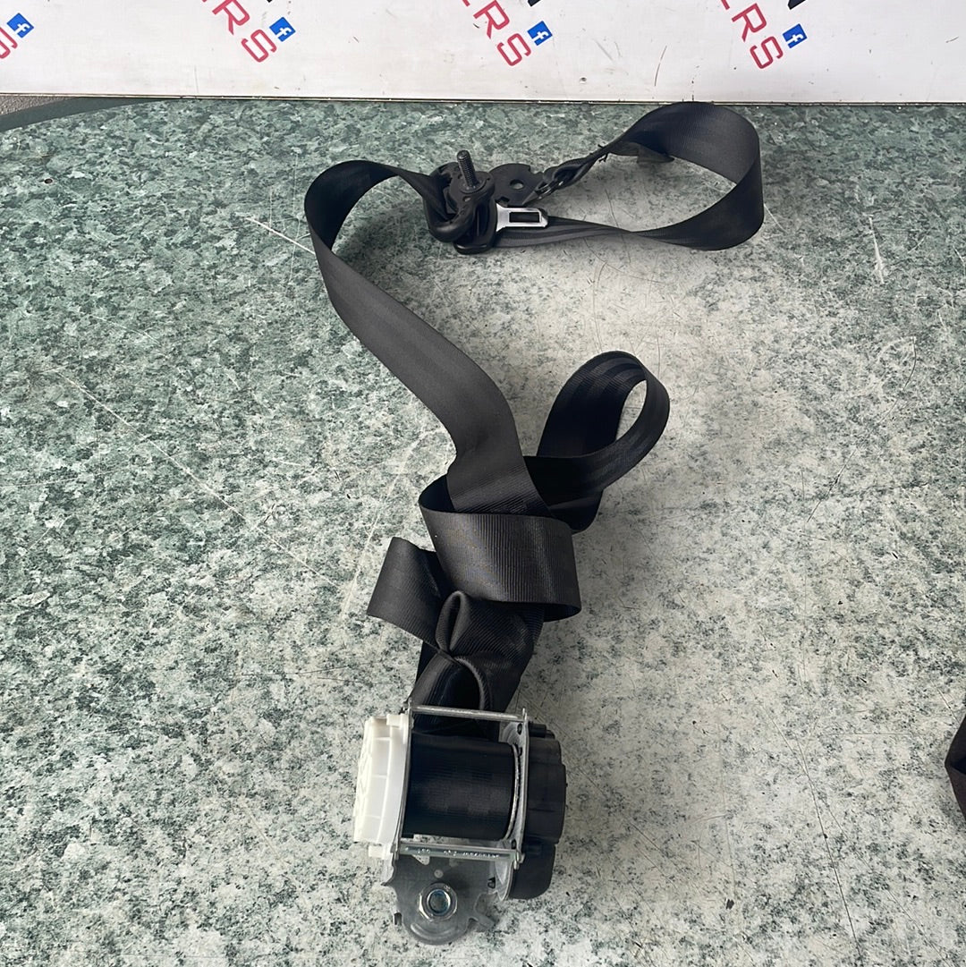 Renault Trafic/Vauxhall Vivaro PASSENGER SIDE FRONT  SEATBELT 2015-2022 P/N 868854200R