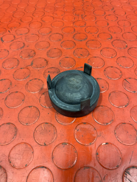 Volkswagen Golf Mk5/Renault Megane Mk3 HEADLIGHT DUST CAP COVER P/N 1305219118