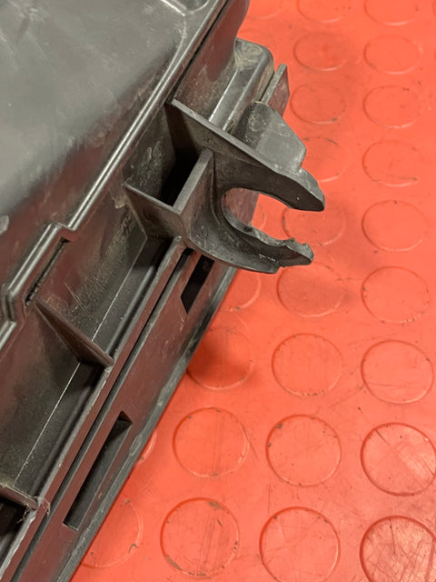 Citroen Berlingo/Peugeot Partner AIRBOX WITH AIR FLOW SENSOR & AIR FILTER 1.6hdi 2008-2016 P/N 9673061080