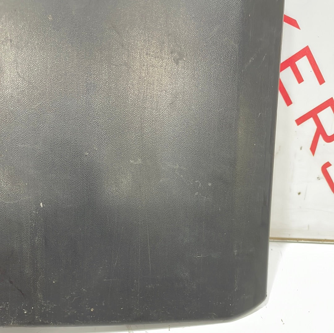 Renault Trafic PASSENGER SIDE DOOR PILLAR TRIM 2014-2019 P/N 93453657