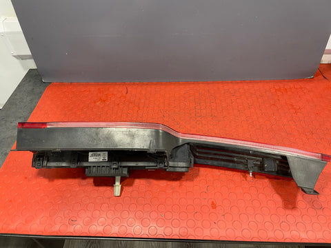 Ford Transit Custom TAILLIGHT PASSENGER SIDE (Small Crack In Top Of Lens) 2013-2018 P/N BK2113405AJ - 1