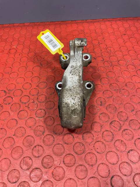 Citroen Berlingo/Peugeot Partner DRIVESHAFT MOUNT  2015-2018 P/N 81090780 - 1