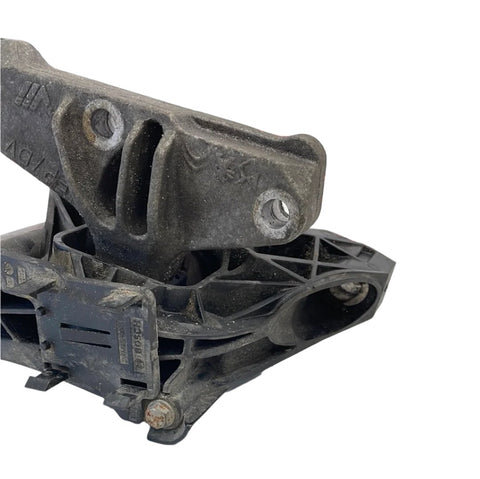 Citroen Berlingo/Peugeot Partner/Vauxhall Combo/Toyota Proace City ENGINE MOUNT O/S DRIVERS SIDE  2019-2024 P/N 9820297580